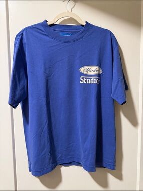Market Studios Short-Sleeve Graphic Tee in Royal Blue